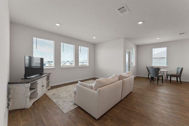 305 Evergreen Sumac Loop, House other with 4 bedrooms, 2 bathrooms and 2 parking in Kyle TX | Image 26