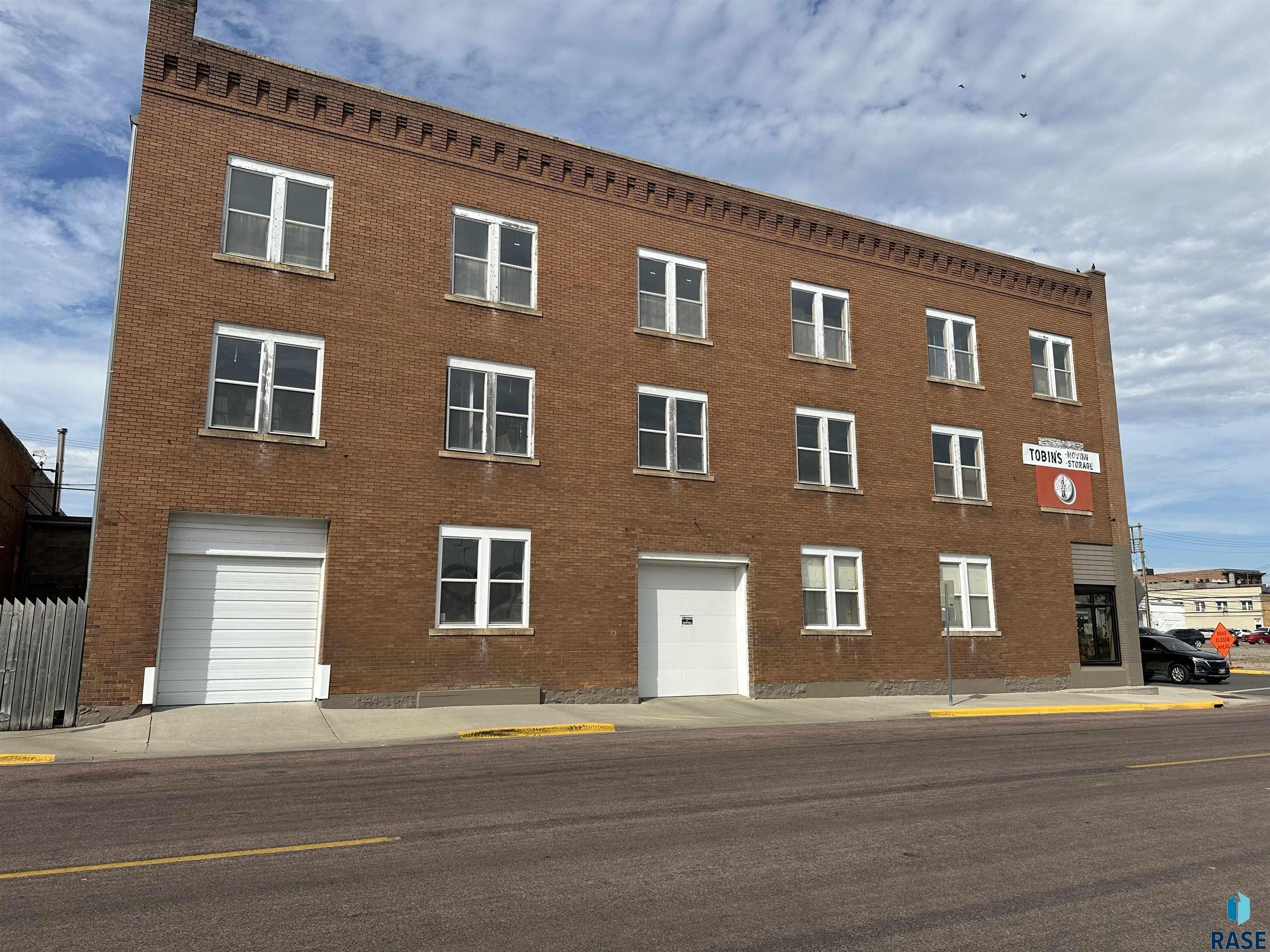 Commercial Sale in Mitchell 2