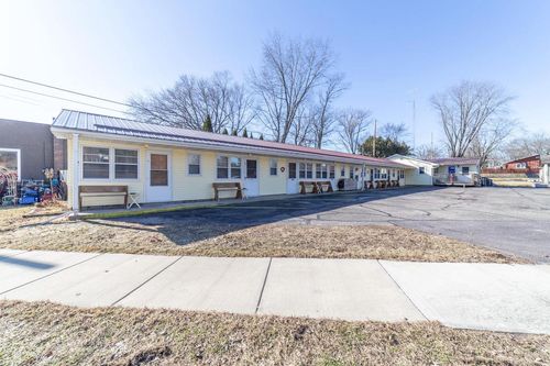 106 Central Ave, Montello, WI, 53949-9396 | Card Image