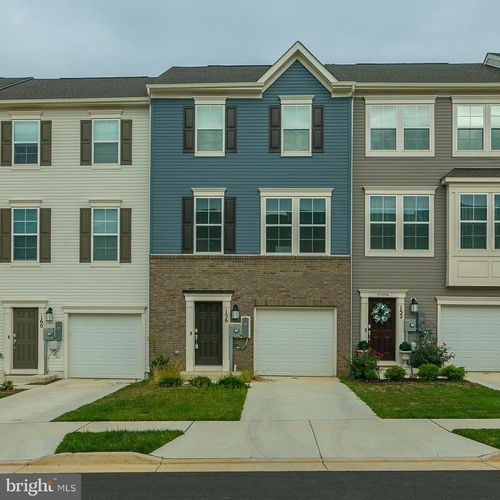 156 Winterplace Dr, CHARLES TOWN, WV, 25414-6064 | Card Image