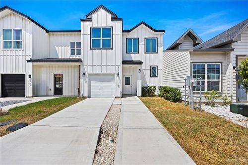 2005 Cassandra St, Mission, TX, 78572-8433 | Card Image