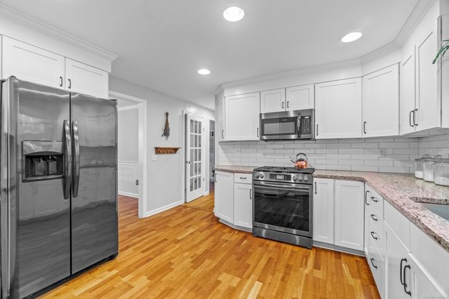 11 Champlain Dr, House other with 3 bedrooms, 2 bathrooms and null parking in Old Lyme CT | Image 16