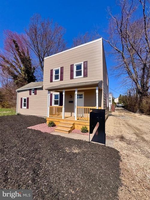 821 Larkin St, Historic New Castle, DE, 19720-4950 | Card Image