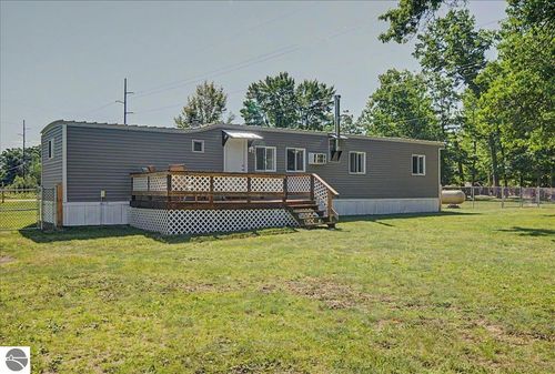 2989 Horseshoe Lake Rd, West Branch, MI, 48661-8404 | Card Image