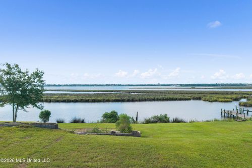 2523 S Shore Drive, Biloxi, MS, 39532 | Card Image