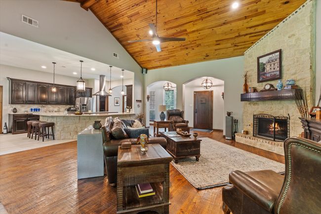 6570 County Road 2297, House other with 3 bedrooms, 2 bathrooms and null parking in Quinlan TX | Image 9