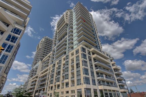 415-ne-9205 Yonge Street W, Richmond Hill, ON, L4C6Z2 | Card Image