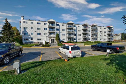 109-9700 92 Avenue, Grande Prairie, AB, T8V6Z7 | Card Image