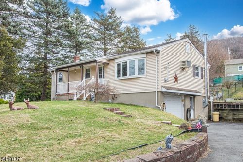 232 State Rt 94, Vernon, NJ, 07462-3321 | Card Image