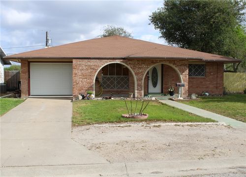 226 Fairview Dr, Kingsville, TX, 78363-4112 | Card Image