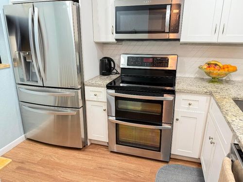 201-9900 Sunrise Lakes Blvd, Sunrise, FL, 33322-5834 | Card Image