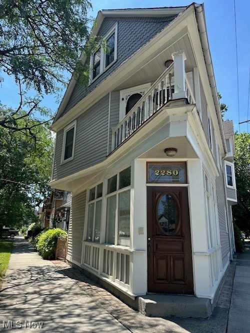 2280 W 10th St, Cleveland, OH, 44113-4462 | Card Image