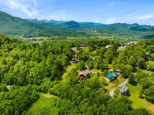 2414 Walnut Cove Way, House other with 4 bedrooms, 6 bathrooms and null parking in Sevierville TN | Image 72