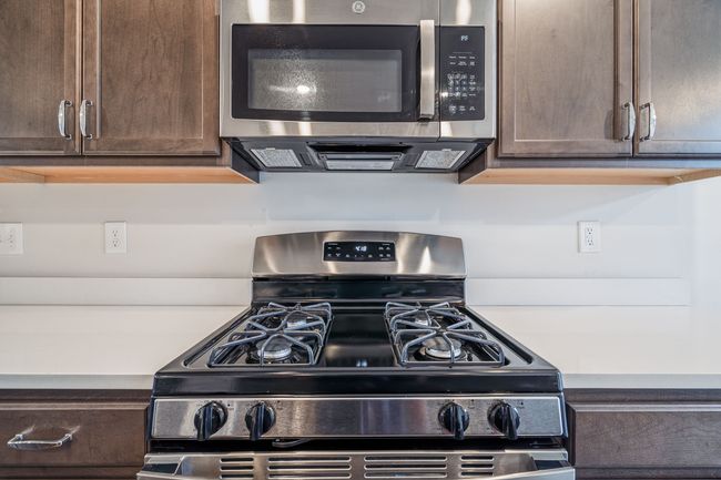 49791 Lantern Way, Condo with 2 bedrooms, 3 bathrooms and null parking in Canton MI | Image 13
