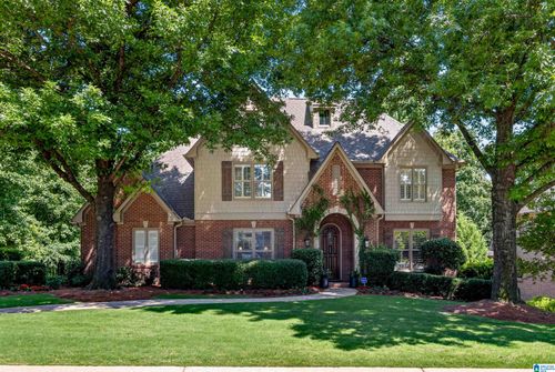 816 Reynolds Crst, Vestavia, AL, 35242-7445 | Card Image