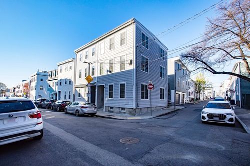 1-182 W 8th, Boston, MA, 02127 | Card Image