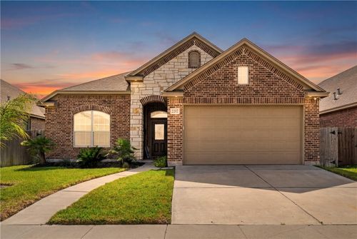 7217 Bryson Way, Corpus Christi, TX, 78414-5709 | Card Image