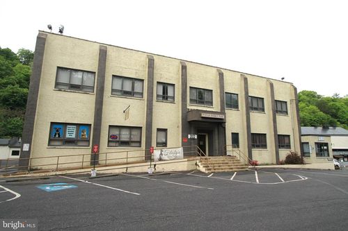 2022 Axemann Rd, BELLEFONTE, PA, 16823-8158 | Card Image