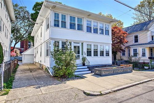 2-43 Trenton St, Providence, RI, 02906-6312 | Card Image