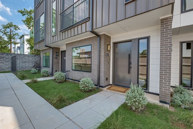 106 - 4517 Munger Ave, Condo with 2 bedrooms, 3 bathrooms and null parking in Dallas TX | Image 7