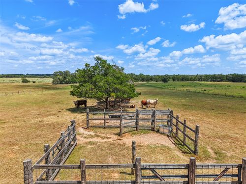 372 Hofferek Rd, Rosanky, TX, 78953-5065 | Card Image
