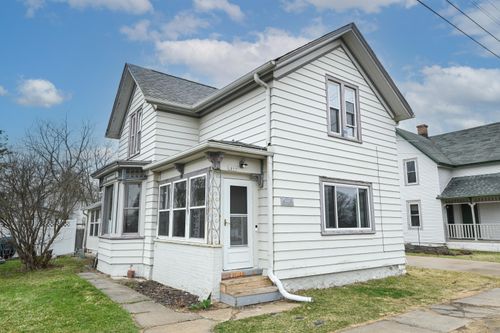 1899 Railroad St, Richfield, WI, 53076-9790 | Card Image