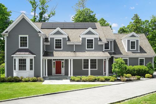 22 Robbins Rd, Pleasantville, NY, 10570-2444 | Card Image