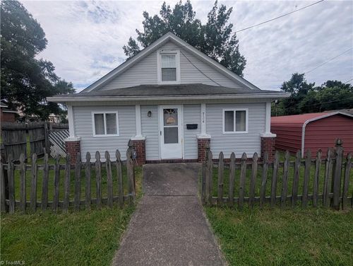 724 Early Ave, Eden, NC, 27288-5603 | Card Image