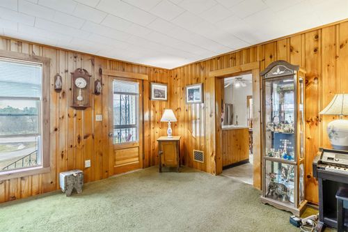 2 River Rd, Fairfax, VT, 05454-9597 | Card Image