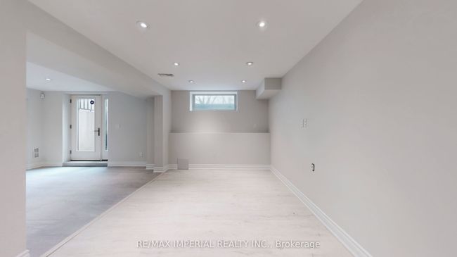 9 Hilda Ave, House other with 5 bedrooms, 6 bathrooms and 5 parking in North York ON | Image 18