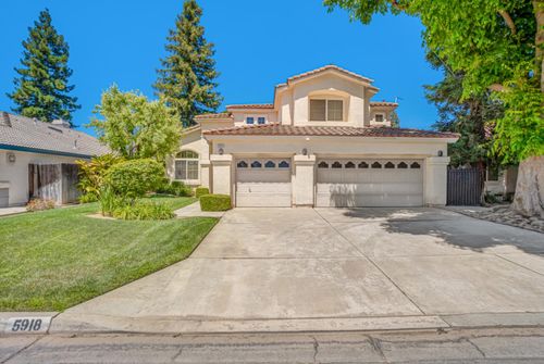 5918 W Chennault Ave, Fresno, CA, 93722-2882 | Card Image