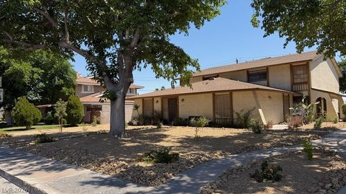 4-4734 Roberta St, Las Vegas, NV, 89119-6207 | Card Image