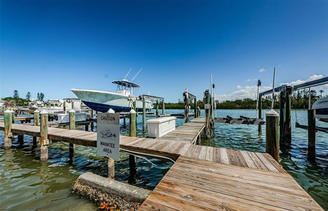 APT-201 - 18201 Gulf Blvd, Condo with 3 bedrooms, 2 bathrooms and null parking in Redington Shores FL | Image 17
