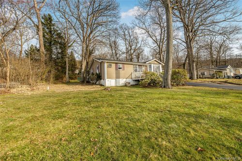 55 Glenwood Rd, Monroe, NY, 10950-6800 | Card Image