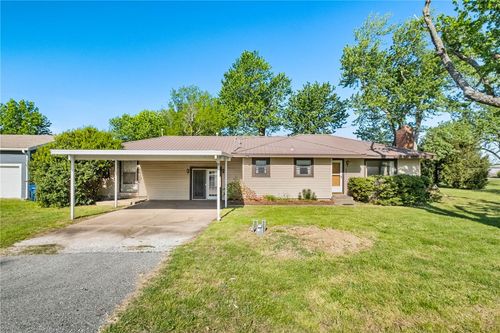 2204 Lincoln Street, Siloam Springs, AR, 72761 | Card Image