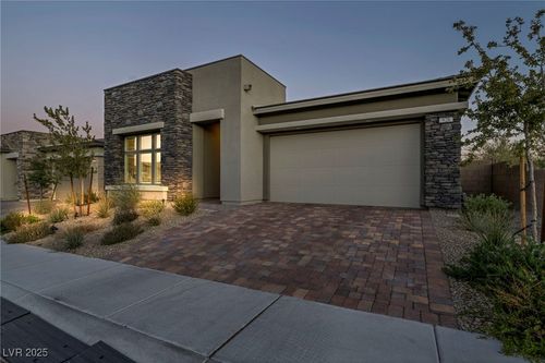 928 Calluna Hills Lane, Las Vegas, NV, 89138 | Card Image