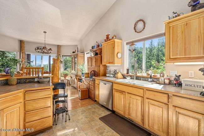 Kitchen | Image 15