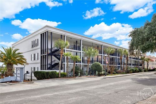 d102-2902 River Dr, savannah, GA, 31404-5082 | Card Image
