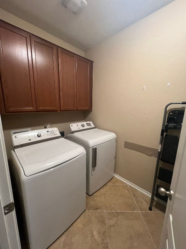 330 Grand Junction Trl, House other with 3 bedrooms, 2 bathrooms and null parking in Georgetown TX | Image 21