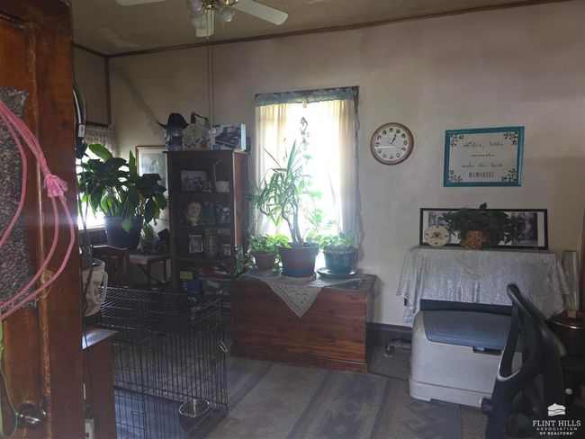 115 Se 2 Nd St, House other with 3 bedrooms, 2 bathrooms and null parking in Abilene KS | Image 5