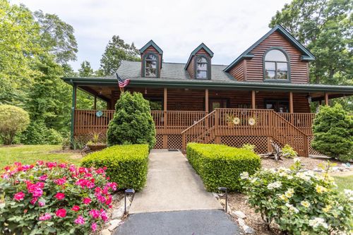 110 Mountain Crest Dr S, Marion, NC, 28752-6212 | Card Image