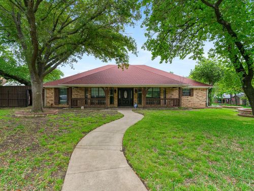 922 Beverly Ct, Lewisville, TX, 75067-5701 | Card Image