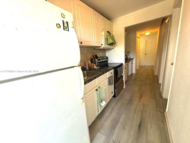 APT-108 - 7904 West Dr, Condo with 1 bedrooms, 1 bathrooms and null parking in North Bay Village FL | Image 6