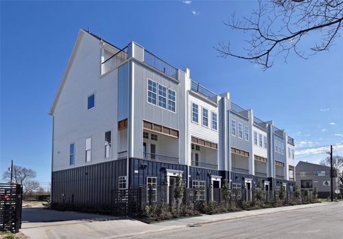 706 Cage St, Houston, TX, 77020-6122 | Card Image