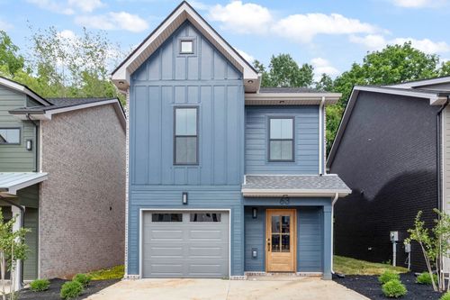 63 Dutch Dr, Clarksville, TN, 37043-2727 | Card Image