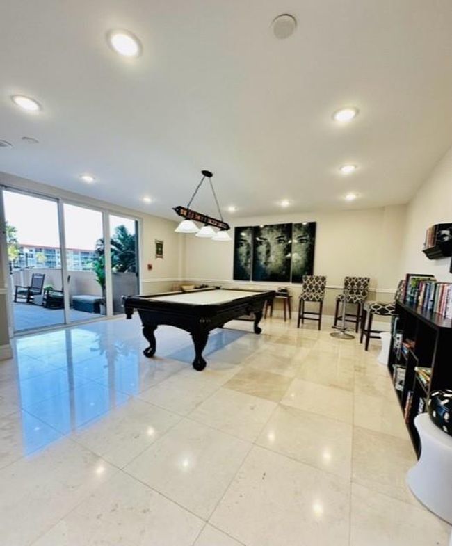 APT-212 - 1150 Hillsboro Mile, Condo with 2 bedrooms, 2 bathrooms and null parking in Hillsboro Beach FL | Image 10