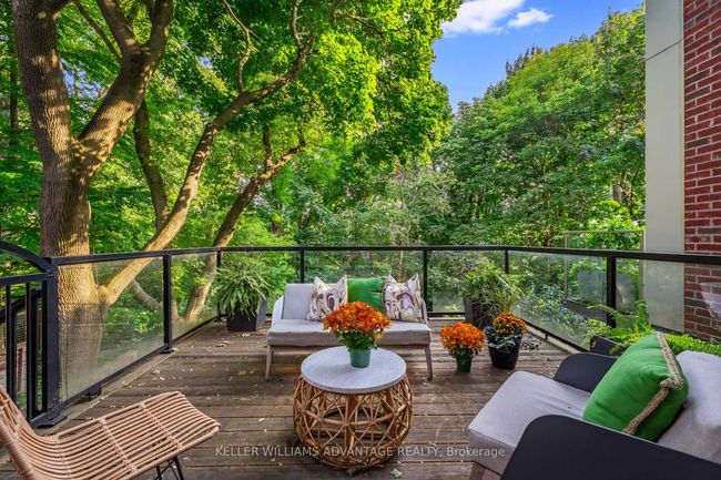 37 Farnham Ave, House other with 5 bedrooms, 5 bathrooms and 1 parking in Toronto ON | Image 37