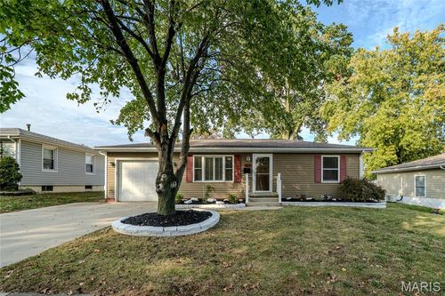 417 Notre Dame Avenue, Edwardsville, IL, 62025 | Card Image