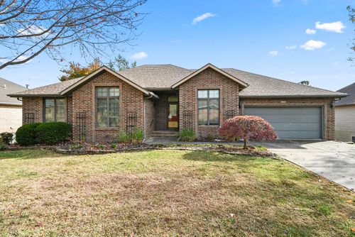 2666 S Williams Ave, Springfield, MO, 65807-5576 | Card Image