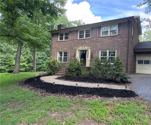 1417 Town Creek Rd, Eden, NC, 27288-8054 | Card Image